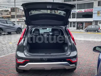 Kia Niro Híbrido 2023 seminuevo Ambato — foto 4
