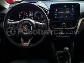 Suzuki Grand Vitara ISG GLX 2025 seminuevo Ambato — foto 21
