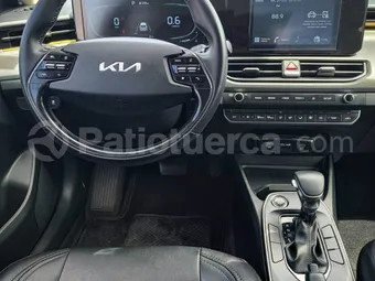 Kia K3 Cross 2025 seminuevo Ambato — foto 13
