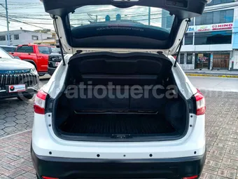 Nissan Qashqai sense 2016 seminuevo Ambato — foto 8