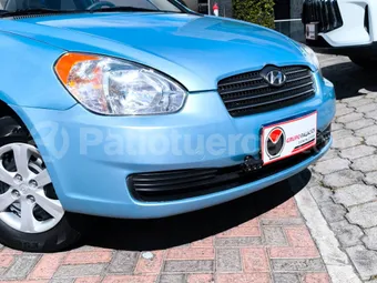 Hyundai Accent 2010 seminuevo Ambato — foto 2