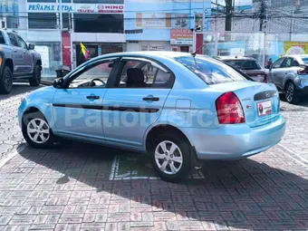 Hyundai Accent 2010 seminuevo Ambato — foto 4