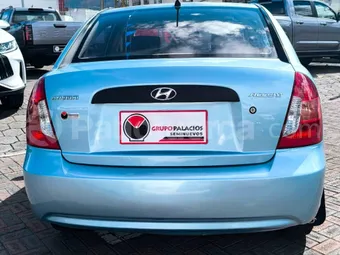 Hyundai Accent 2010 seminuevo Ambato — foto 6