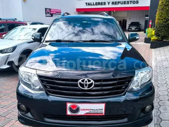 Toyota AWT FORTUNER 2013 seminuevo Ambato — foto 2