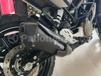 Husqvarna Svartpilen 250 2021 seminuevo Ambato — foto 6