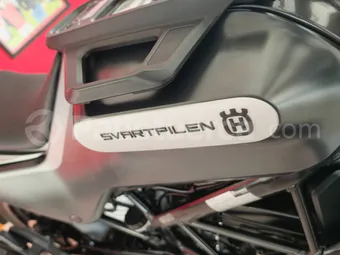 Husqvarna Svartpilen 250 2021 seminuevo Ambato — foto 16